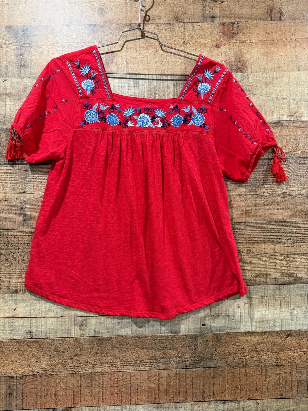 CATO Red Embroidered Square-Neck Women’s Top Size Medium